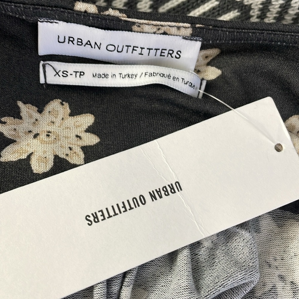 Urban Outfitters Zina Wrap Midi Dress - Picture 6 of 7